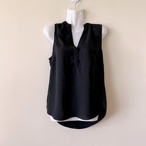 H&M sleeveless deep V-neck blouse, black women size 10p